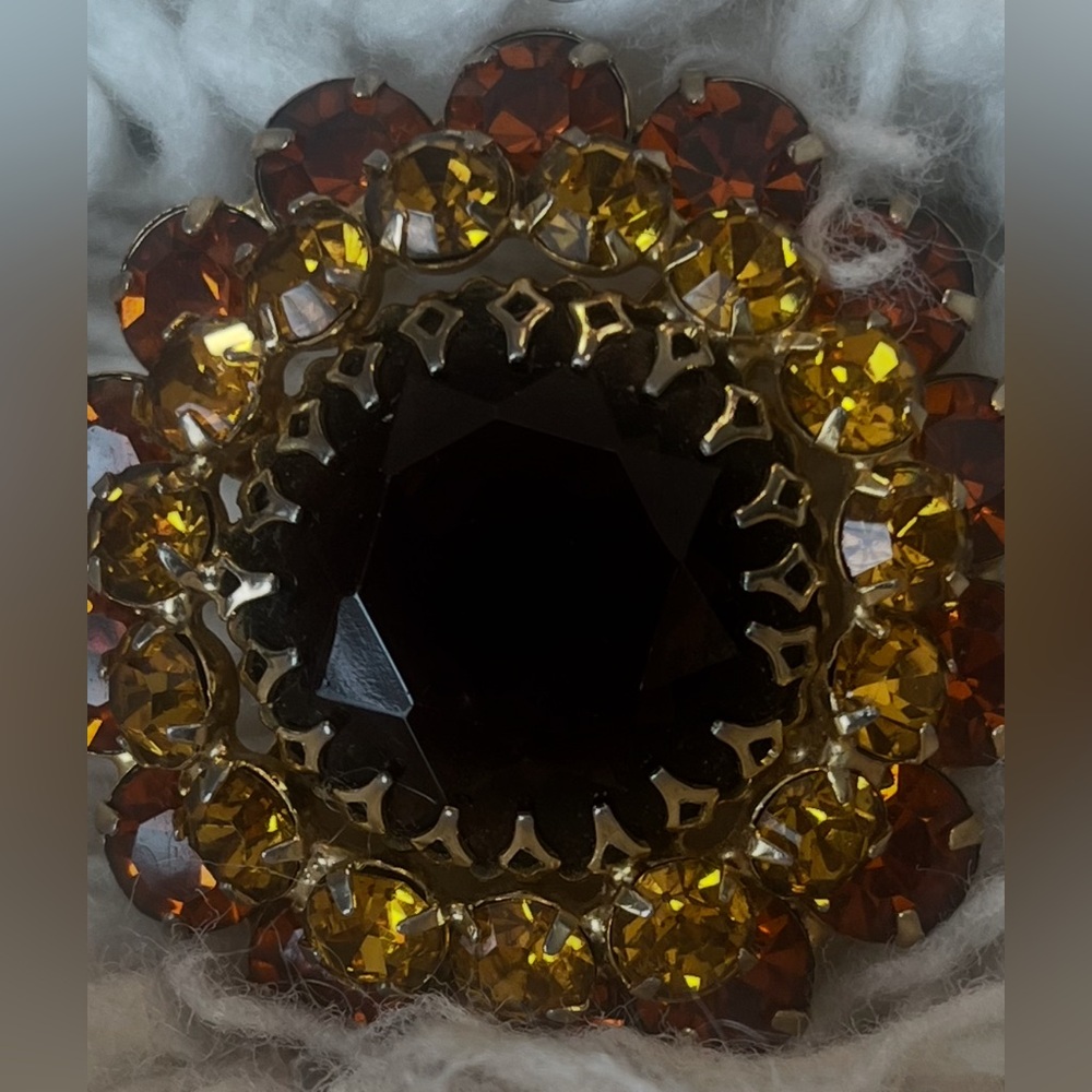 “Ember Sunflower” Vintage Brooch 27.1 g